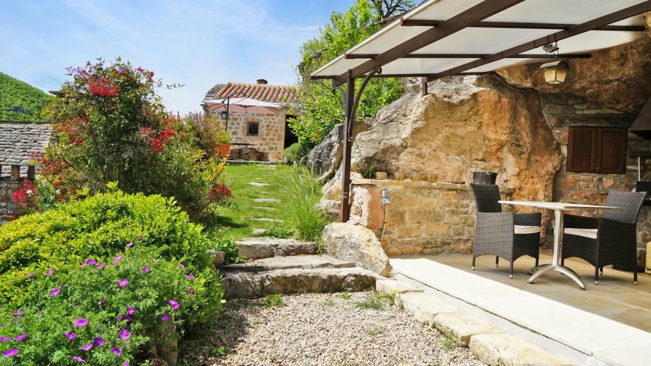 Villa Le Colombier Saint-Véran à La Roque-Sainte-Marguerite Extérieur photo